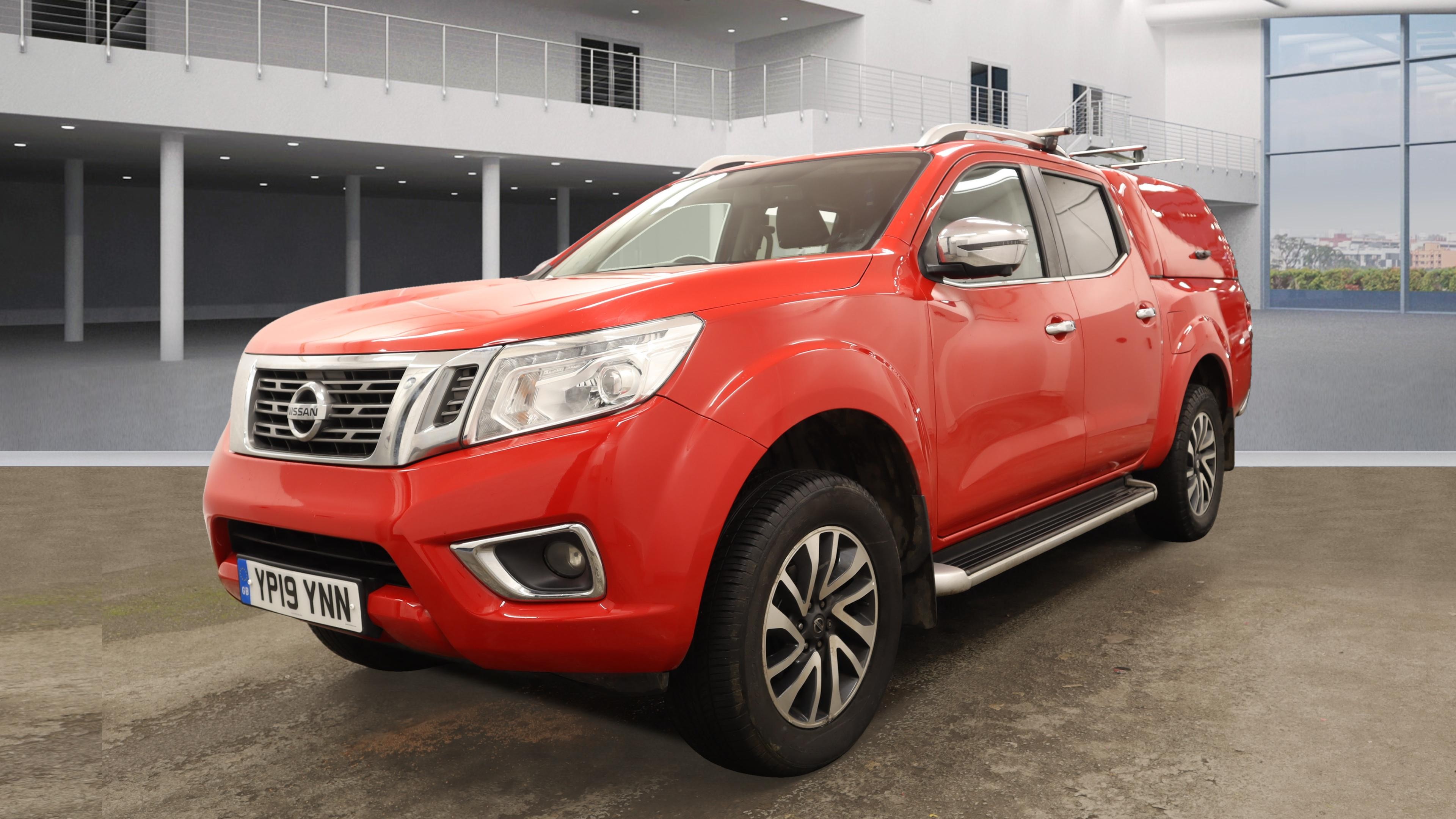 NISSAN Navara